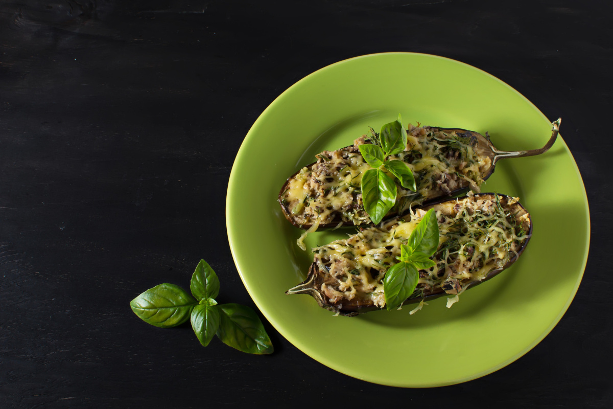 Aubergine farcies et gratinées.