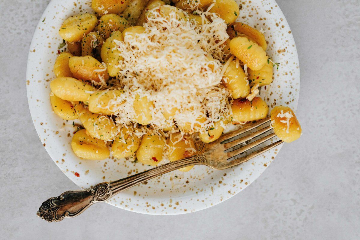 Gnocchis dor&eacute;s au parmesan.
