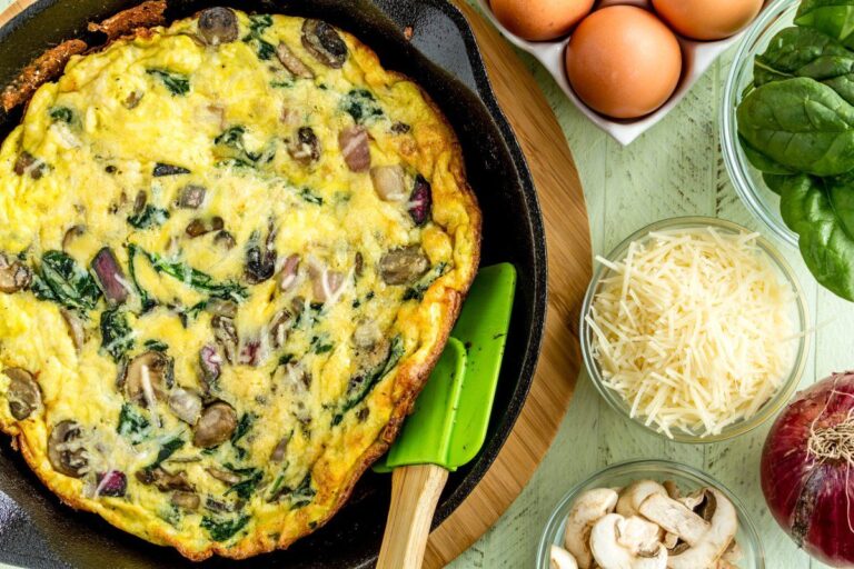 Frittata aux épinards et champignons.