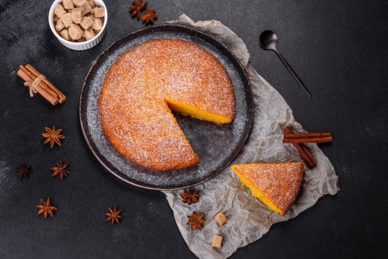 Gâteau à la citrouille, à la cannelle et cardamone