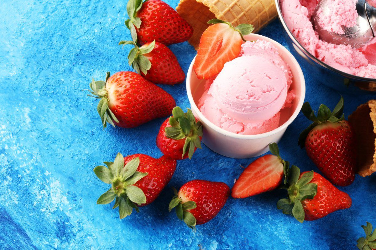 Glace &agrave; la fraise.