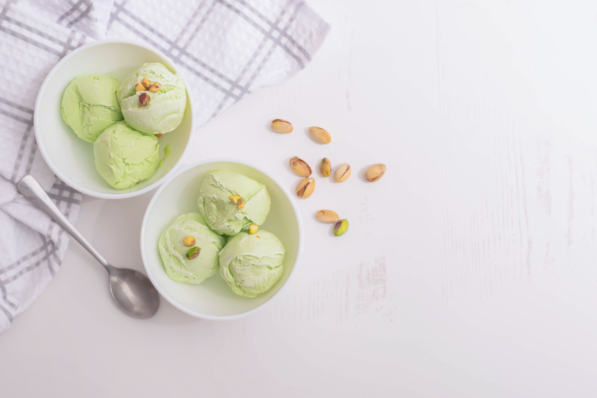 Glace &agrave; la pistache maison.