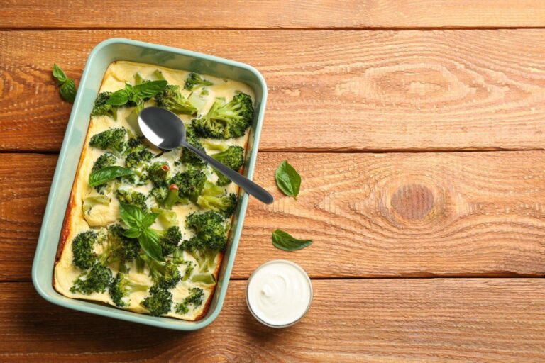 Gratin de brocolis au basilic.