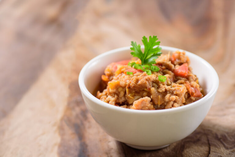Nam Prik Ong, une sauce thaïlandaise au porc haché et à la tomate.